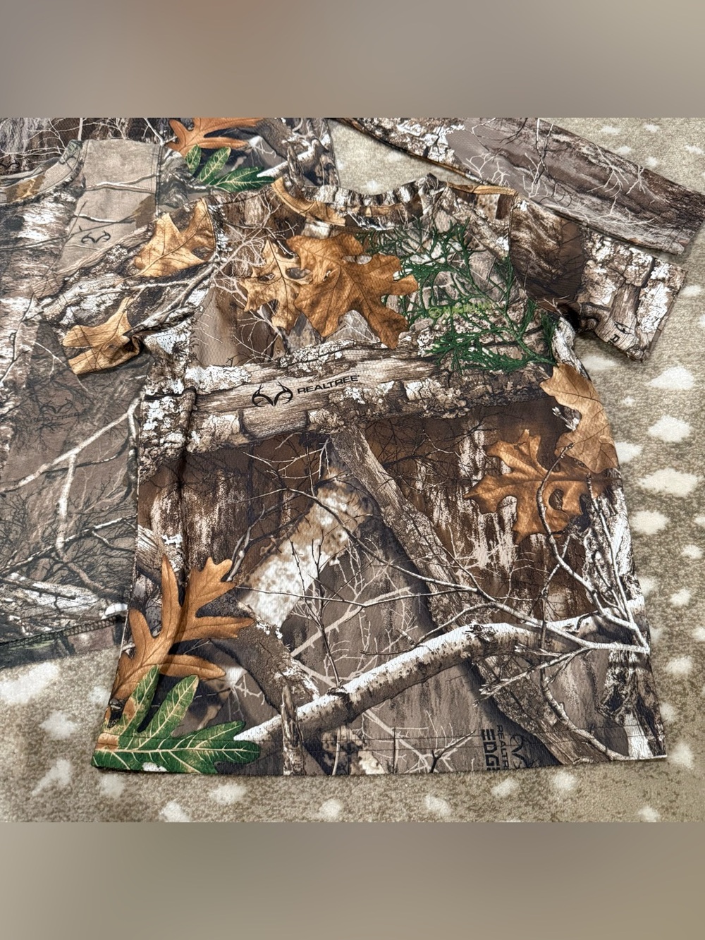 Bundle (6) Camo Short & Long Sleeve Shirts. Brown/Green Camouflage. Size XS 6/7 - Picture 5 of 16